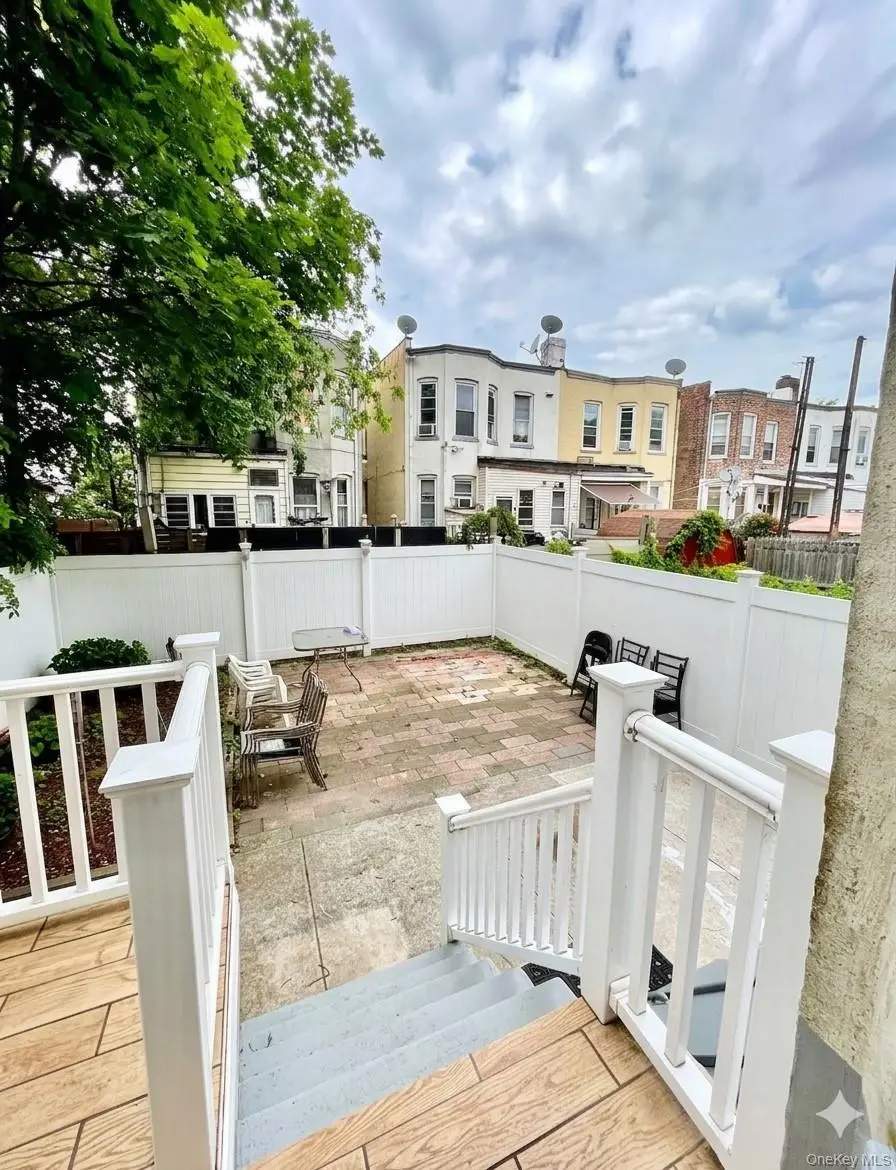 10411 89th Avenue, Richmond Hill, NY 11418 - #3