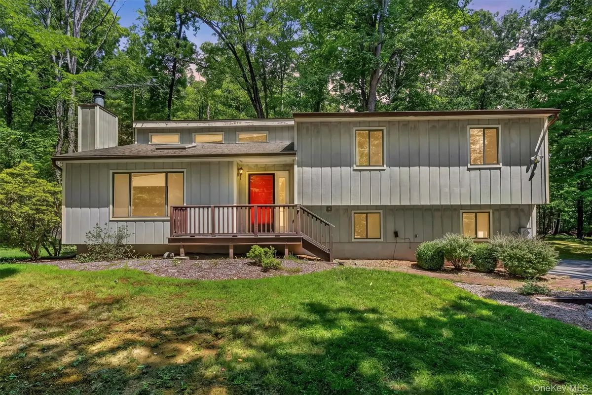 98 Wildwood Circle, Bloomingburg, NY 12721 - #1