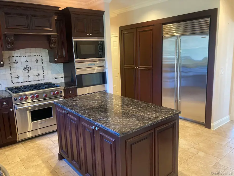 9 Silas Woods Road, Manorville, NY 11949 - Image #3