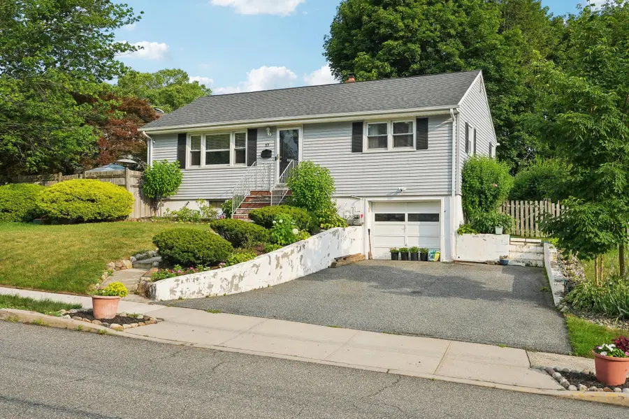 17 Maplewood Boulevard, Suffern, NY 10901 - Image #2