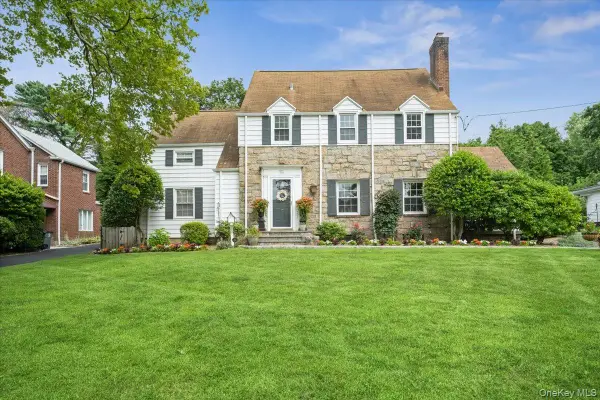 10 Burling Avenue, White Plains, NY 10605