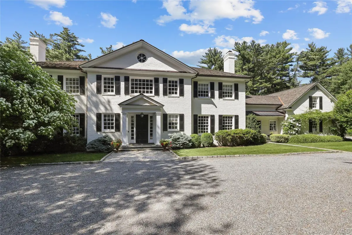 18 Oregon Road, Bedford Corners, NY 10549 - #1