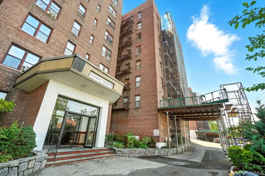 650 Warburton Avenue #6M, Yonkers, NY 10701 - Image #3