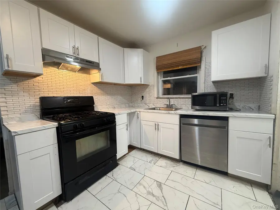 27 E Hamilton Avenue, Massapequa, NY 11758 - Image #3