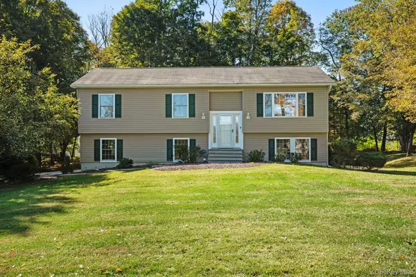 11 Old Martin Road, Hopewell Junction, NY 12533