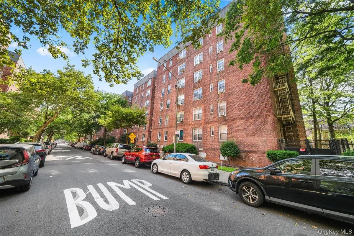 1425 Thieriot Avenue #1N, Bronx, NY 10460 - Image #1
