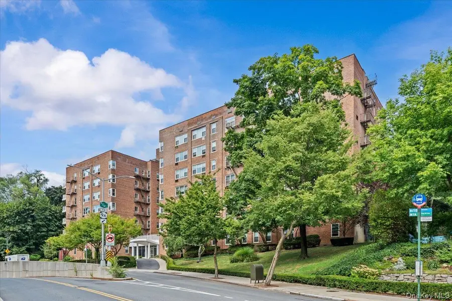 629 Kappock Street #1N, Bronx, NY 10463 - Image #2