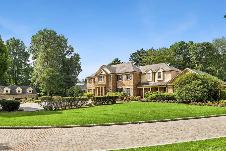 5 Danton Lane S, Locust Valley, NY 11560 - Image #3