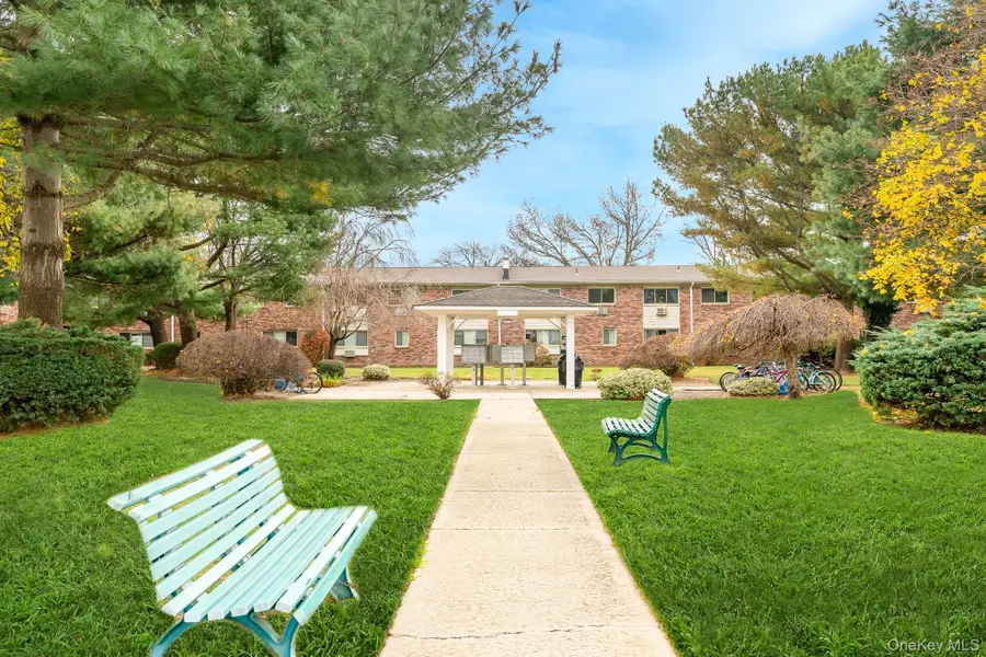 2449F Union Boulevard #12A, Islip, NY 11751 - Image #2