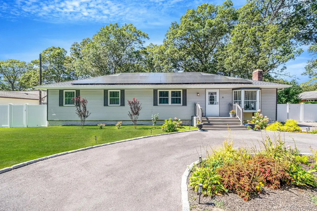 1514 Grundy Avenue, Holbrook, NY 11741 - Image #1