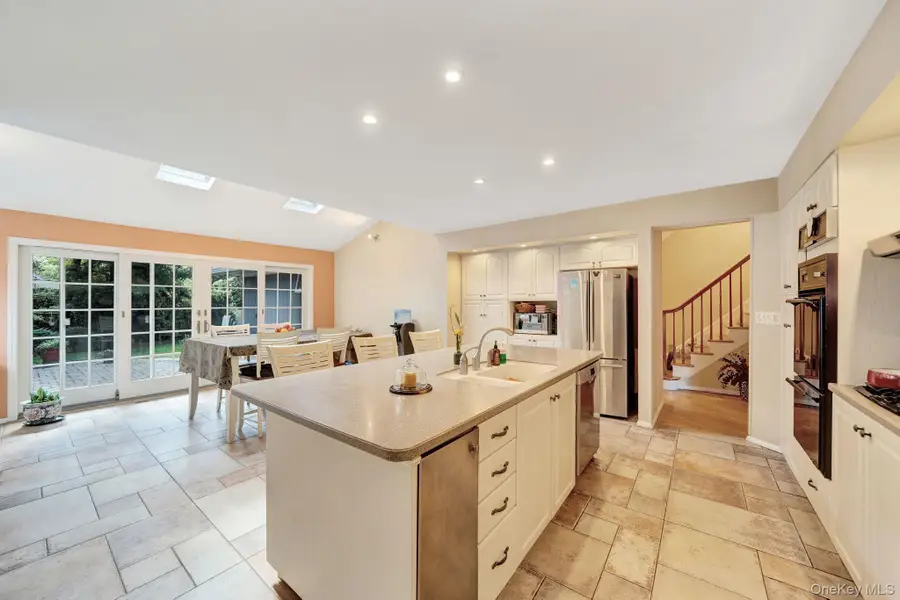 70 Shrub Hollow Road, Roslyn, NY 11576 - Image #2