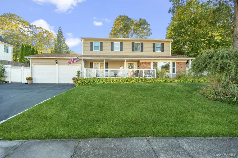 8 Beaumont Lane, Lake Grove, NY 11755 - Image #2