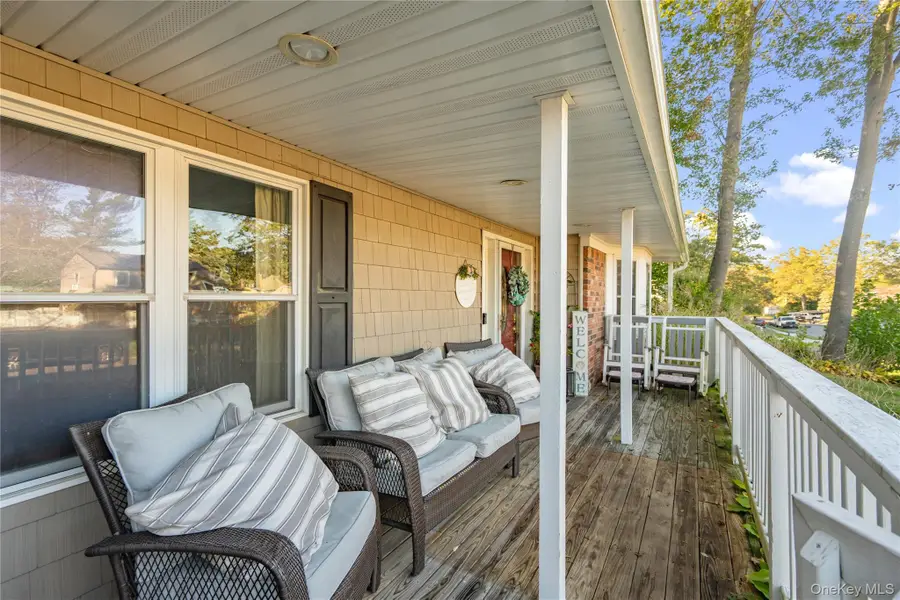 8 Beaumont Lane, Lake Grove, NY 11755 - Image #3