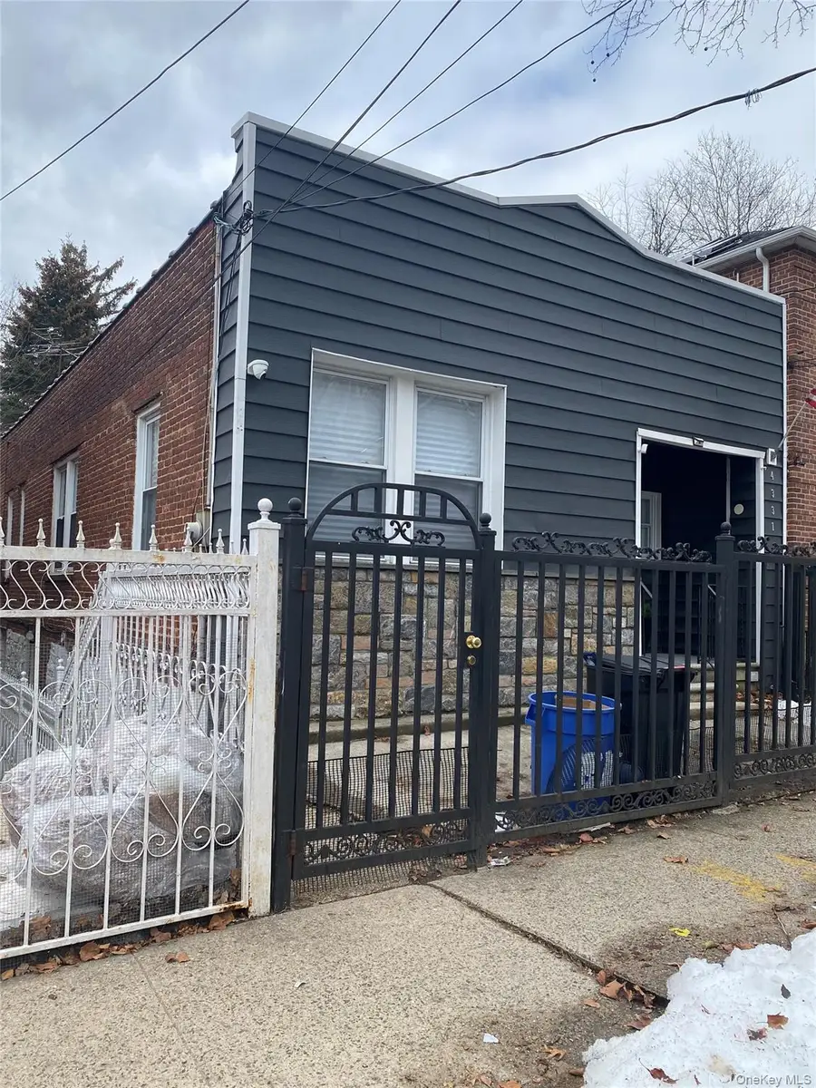 4331 Murdock Avenue, Bronx, NY 10466 - #2
