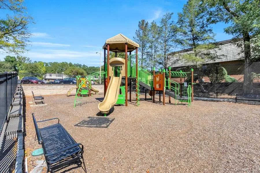 10 Heritage Drive #A, New City, NY 10956 - Image #3