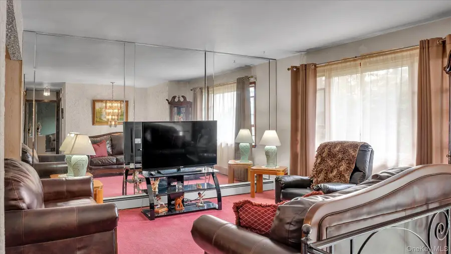 13 New Hampshire Avenue, Bay Shore, NY 11706 - Image #3