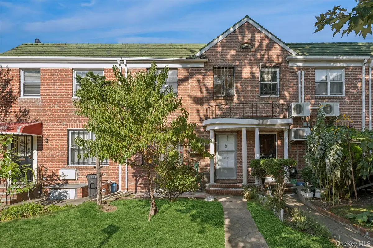 139-59 Pershing Crescent, Briarwood, NY 11435 - Image #1