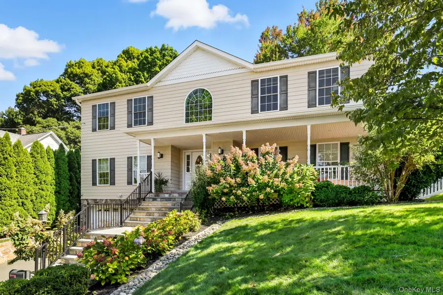 94 Holland Place, Hartsdale, NY 10530 - #2