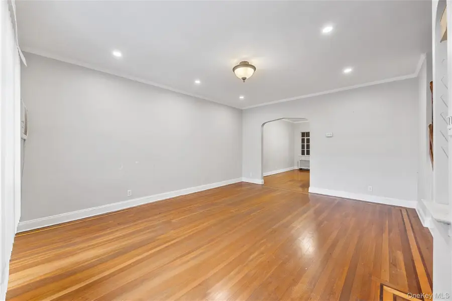 14850 60th Avenue, Flushing, NY 11355 - Image #3