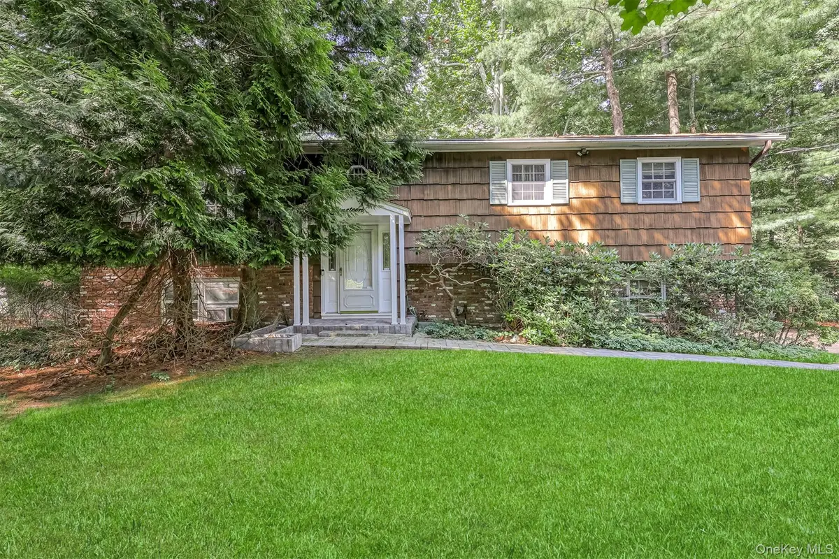 19 Mary Beth Drive, Suffern, NY 10901 - Image #1