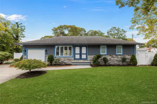 348 Hauser Avenue, Holbrook, NY 11741