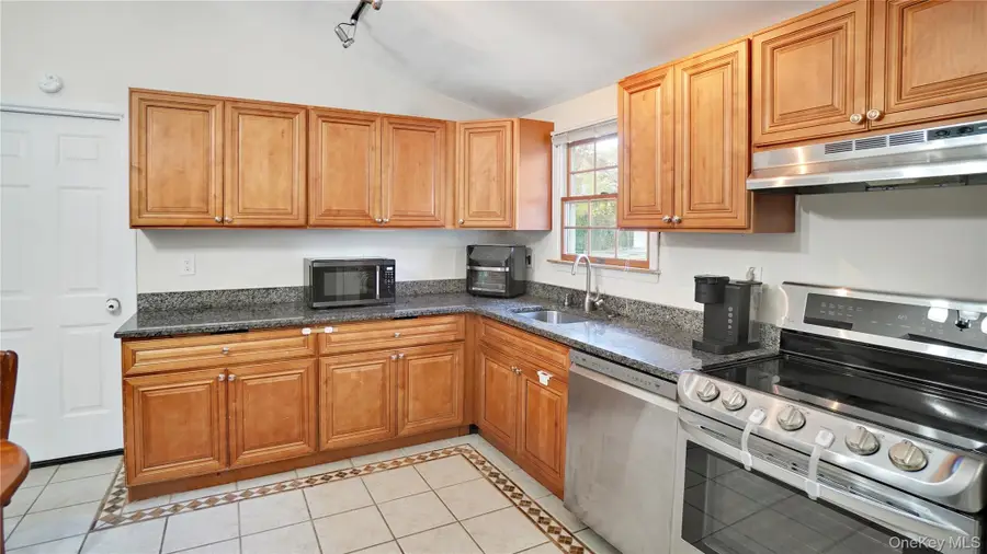 2  Pinetop Drive, Shirley, NY 11967 - Image #2