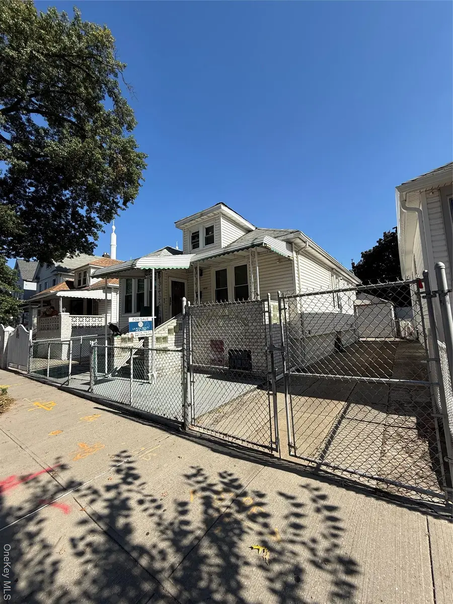 10425 126th Street, South Richmond Hill, NY 11419 - Image #2