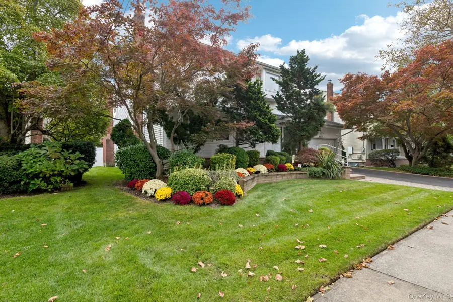 987 S End, Woodmere, NY 11598 - Image #3