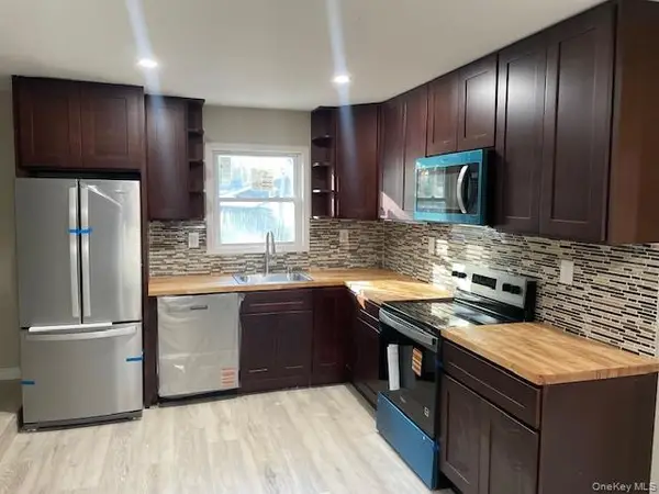 Address Withheld By Seller, Central Islip, NY 11722