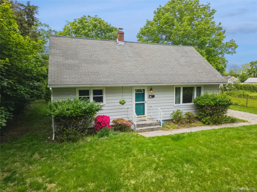 111 Miller Road, Southampton, NY 11968 - #3
