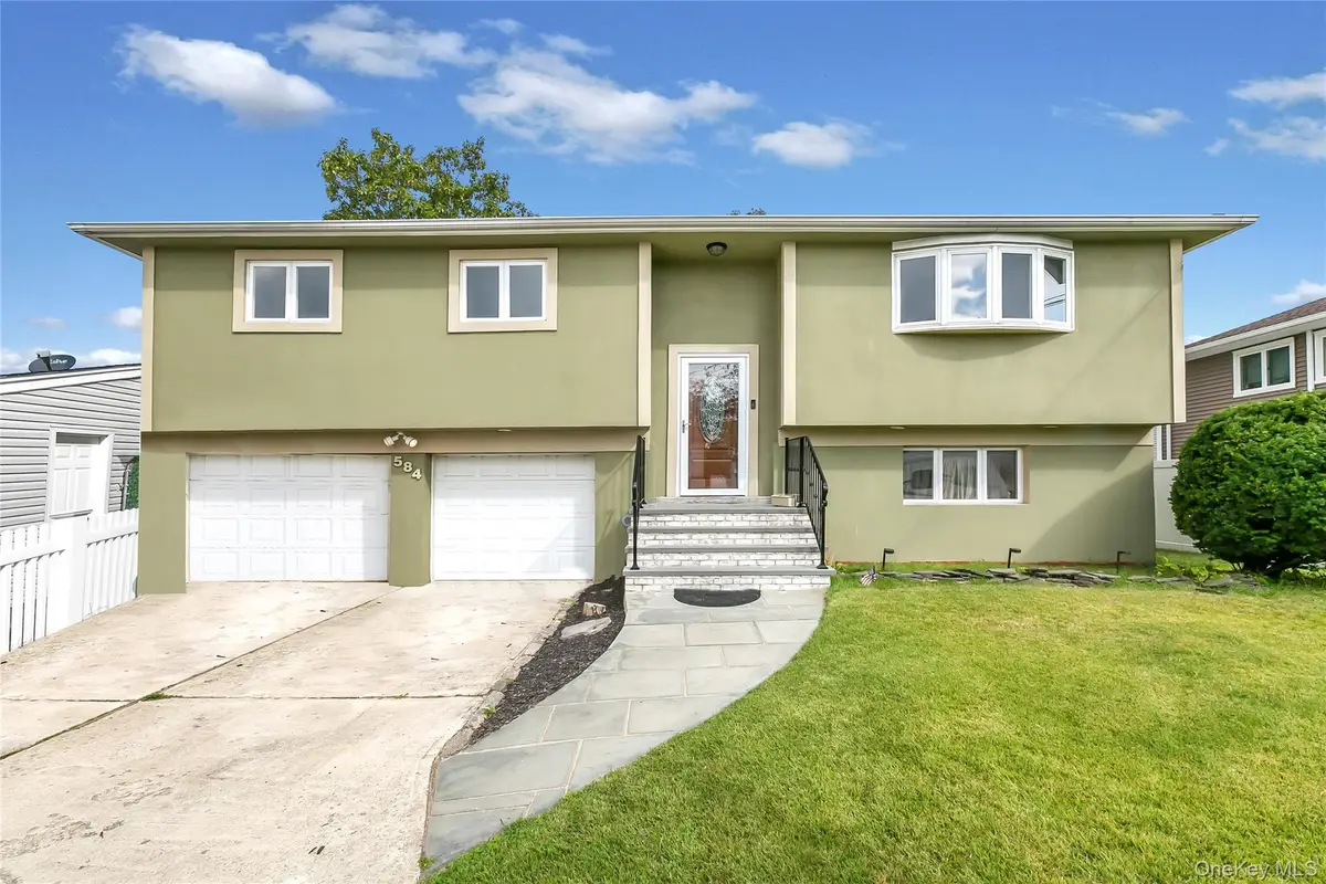 584 Yale Street, Oceanside, NY 11572 - Image #1