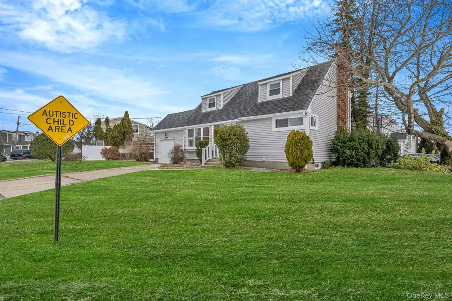 18 Oakdale Place, Massapequa Park, NY 11762 - #2