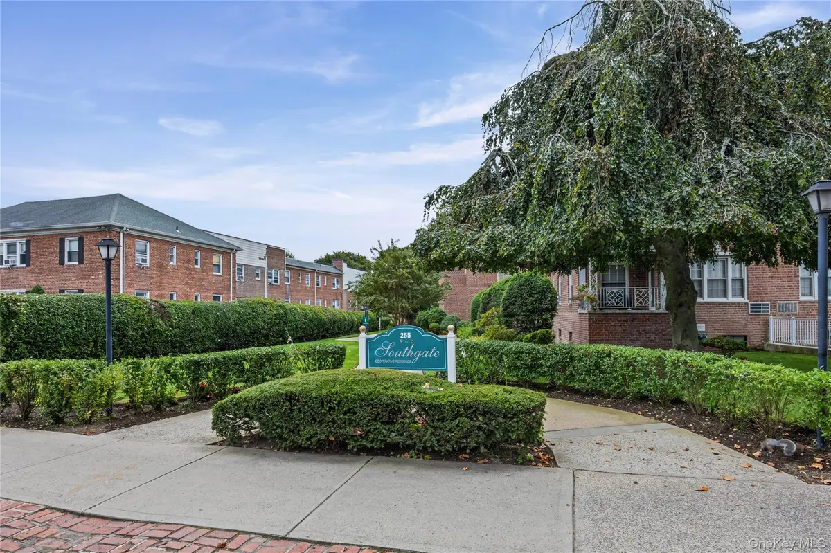 255 Central Avenue #209 C, Lawrence, NY 11559 - Image #1