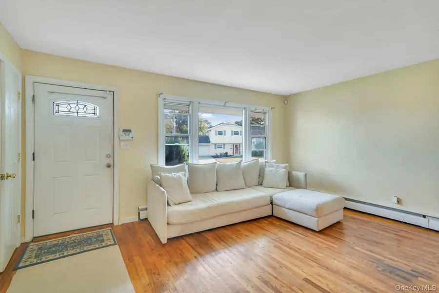 3 Radburn Lane, Port Jefferson Station, NY 11776 - Image #3