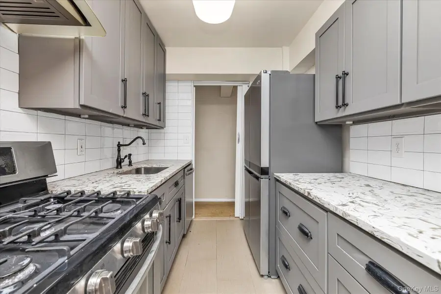 124 Smith Street #3G, Freeport, NY 11520 - Image #2