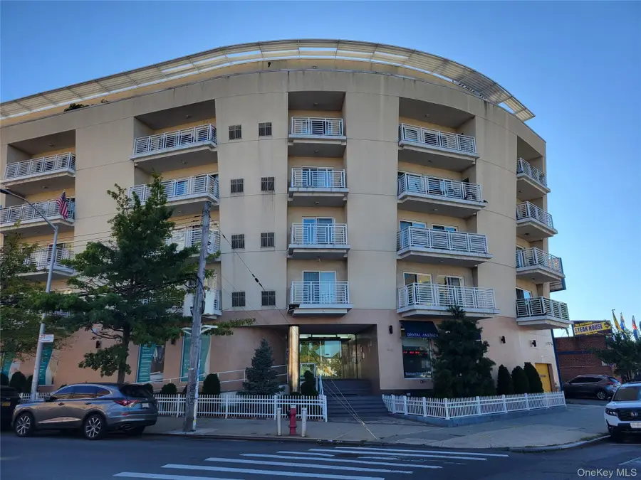 81-14 Queens Boulevard #PH6C, Elmhurst, NY 11373 - Image #2