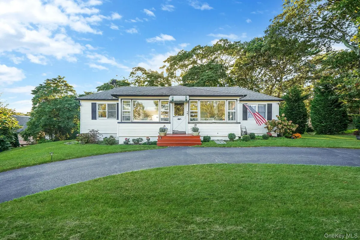 3 Fort Hill Road, Hampton Bays, NY 11946 - Image #1