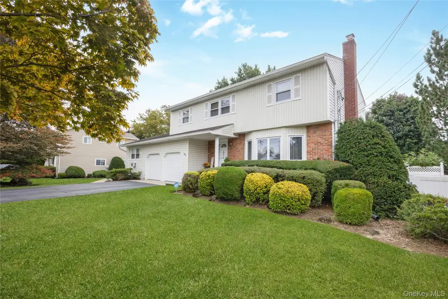 84 White Oak Street, Deer Park, NY 11729 - Image #2