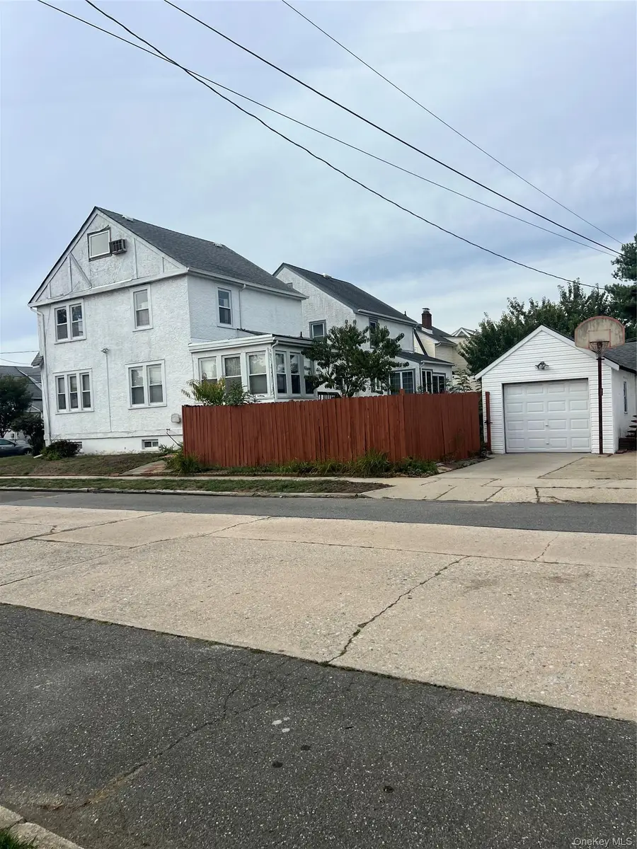 90 Pearsall Avenue, Lynbrook, NY 11563 - #2