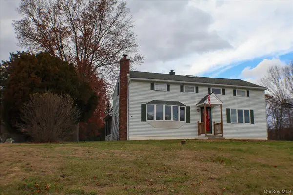 45 Tina Lane, Hopewell Junction, NY 12533