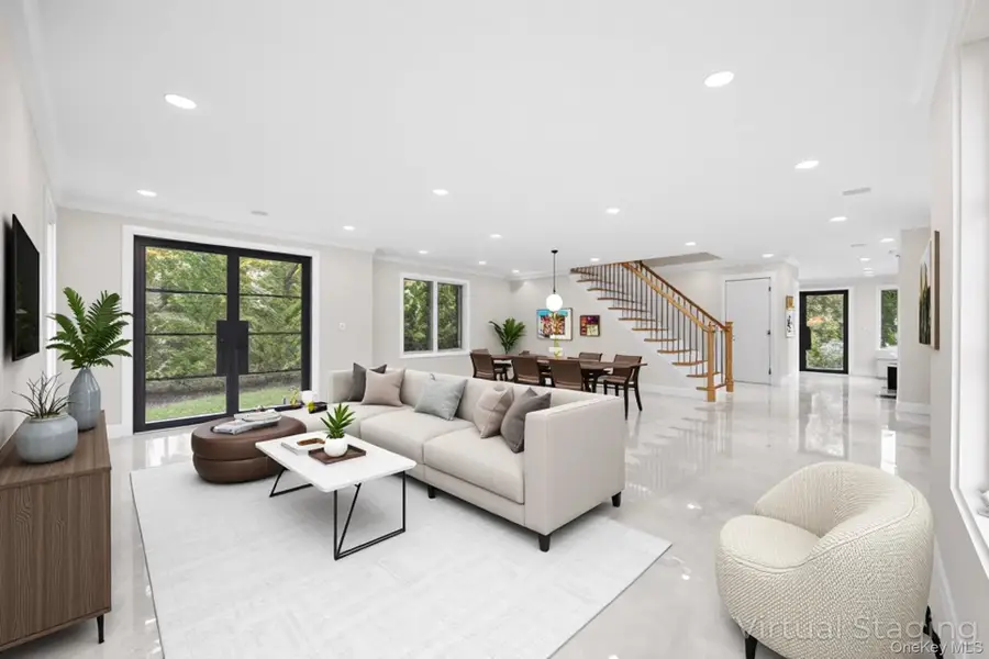 2 Henry Street, Great Neck, NY 11023 - Image #2