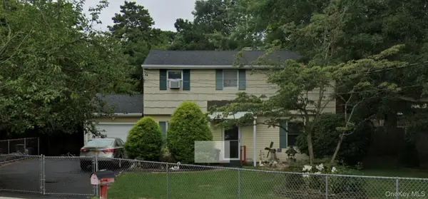 4 Johnson Court, Centereach, NY 11720