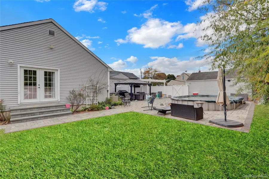 89 Marie Street, Lindenhurst, NY 11757 - Image #3