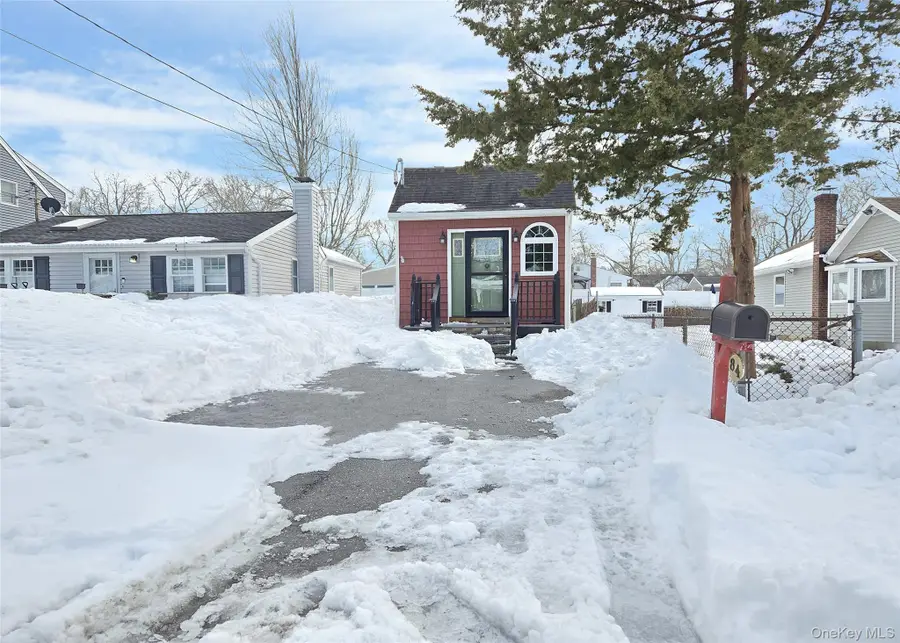 84 Wyona Avenue, Selden, NY 11784 - #2