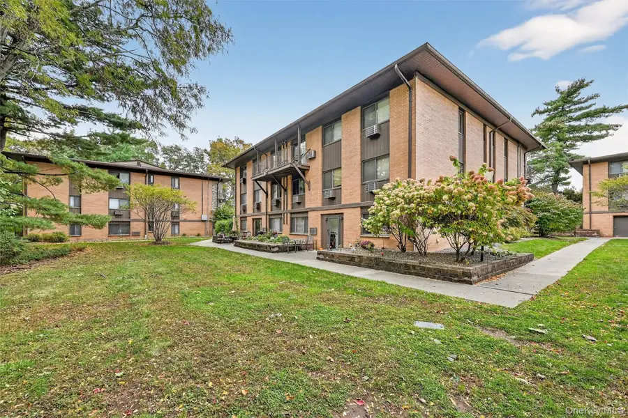 10 Oakwood Terrace #38, New Windsor, NY 12553 - Image #2