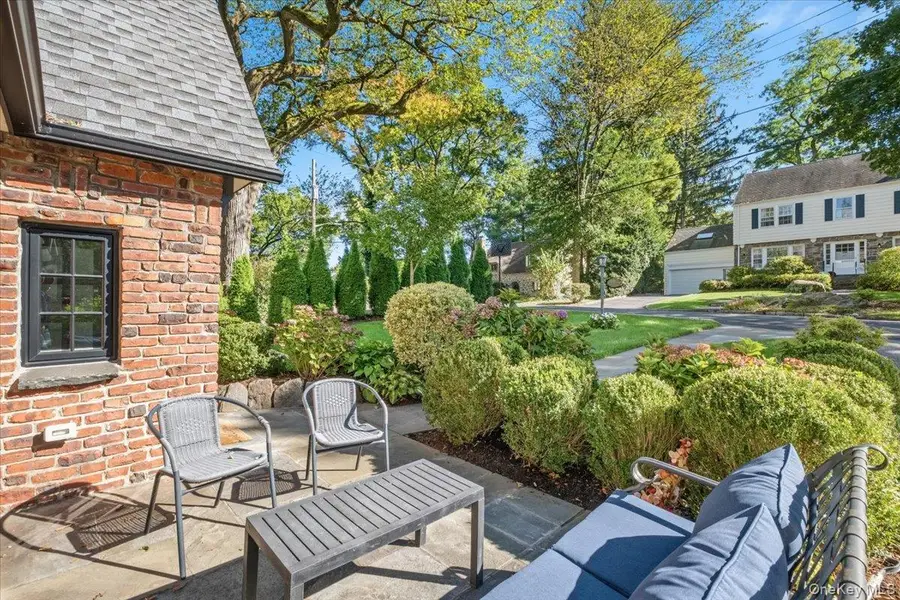 48 Vine Road, Larchmont, NY 10538 - #3