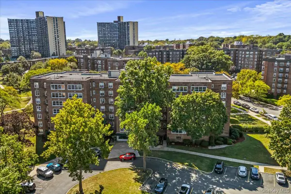 211-10 18th Avenue #5J, Bayside, NY 11360