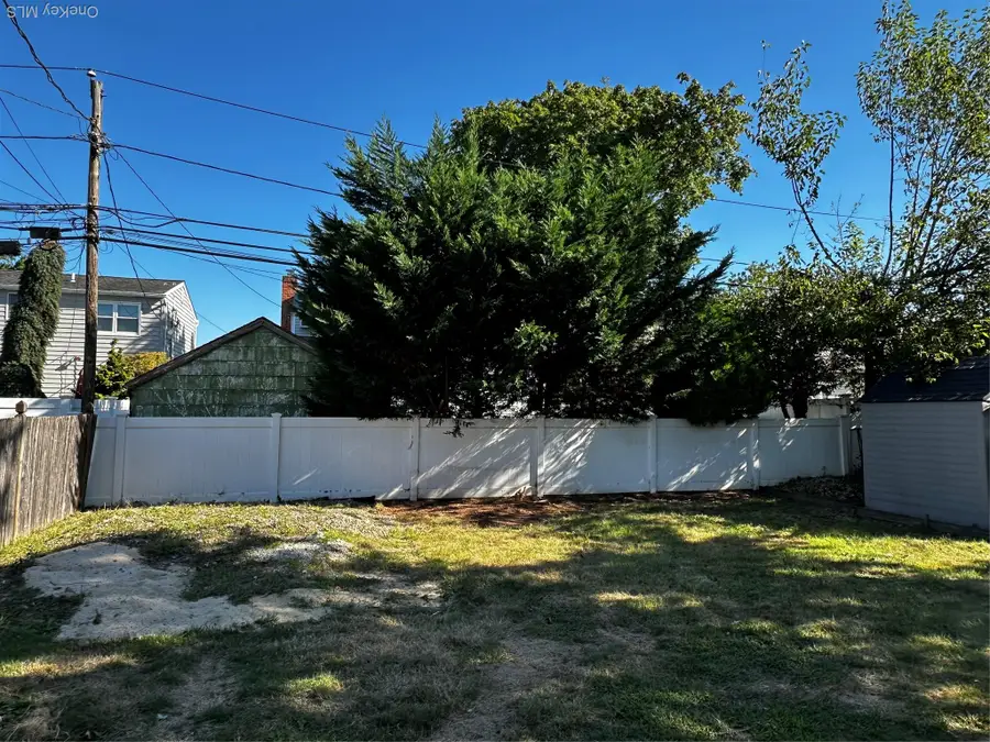 843 Jerusalem Avenue, Merrick, NY 11566 - Image #3