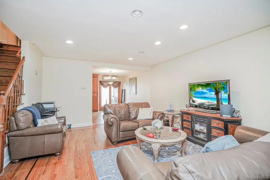 8907 16th Avenue, Brooklyn, NY 11214 - Image #3