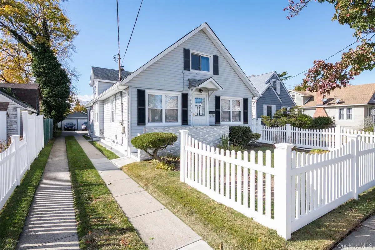 247 N Columbus Avenue, Freeport, NY 11520 - Image #1